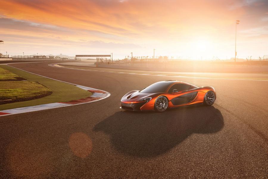  McLaren P1 2013 года  (фото 18 из 49)